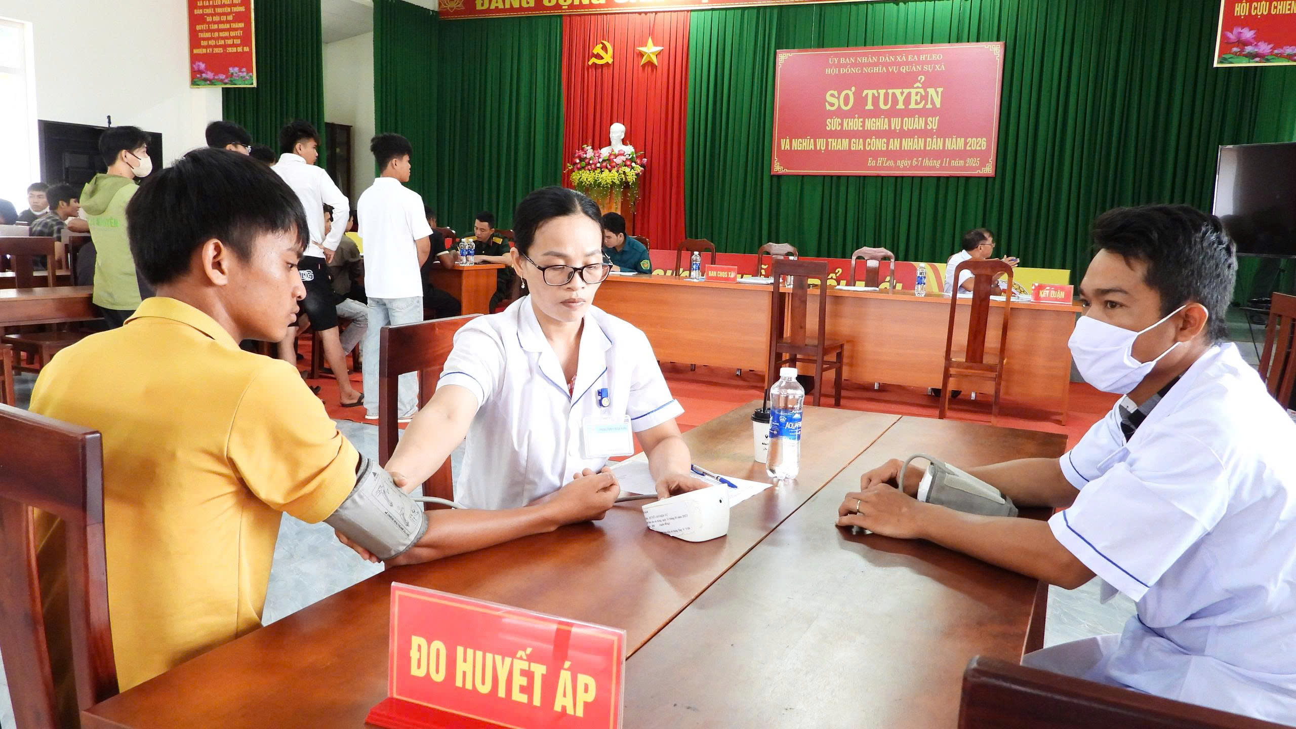 Thanh niên xã Ea H’Leo tích cực tham gia khám sơ tuyển nghĩa vụ quân sự năm 2026