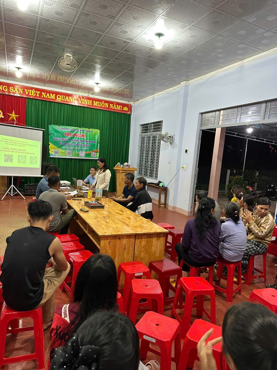 z7046242422366_16a76c6b9ca3bdd96a31c5cec1f5ce5a